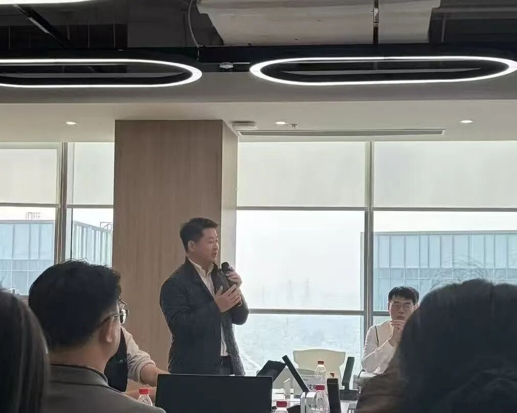 b09f545b1b845bc5855525c27dcd964e