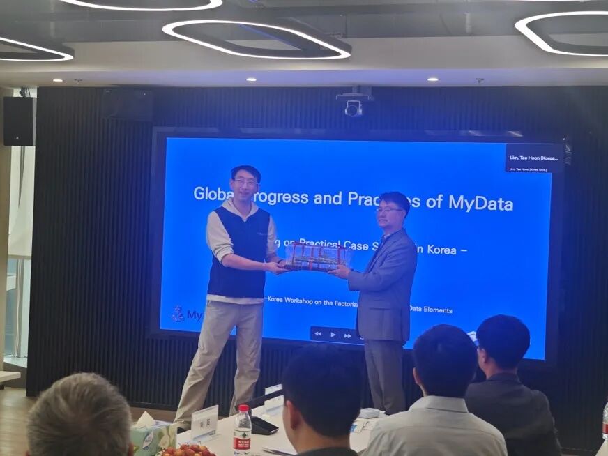 fc1d7a725fc527139d49f9a31fe15512